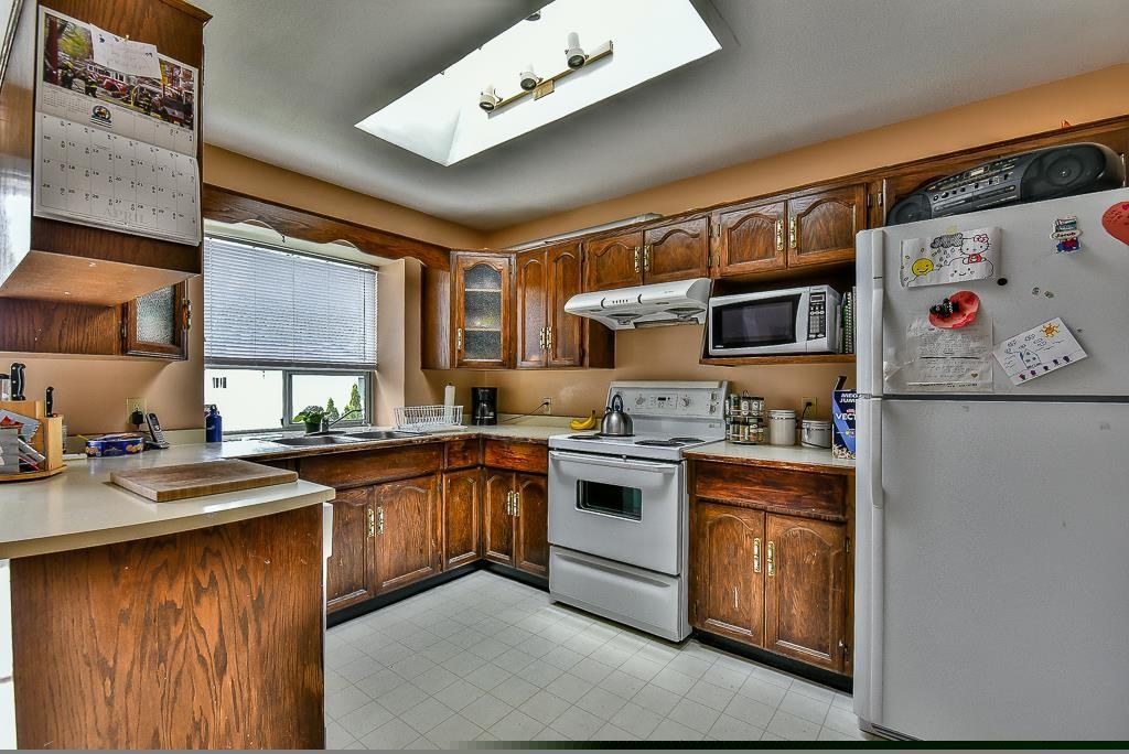 9496 209B Crescent - Photo 5 of 20
