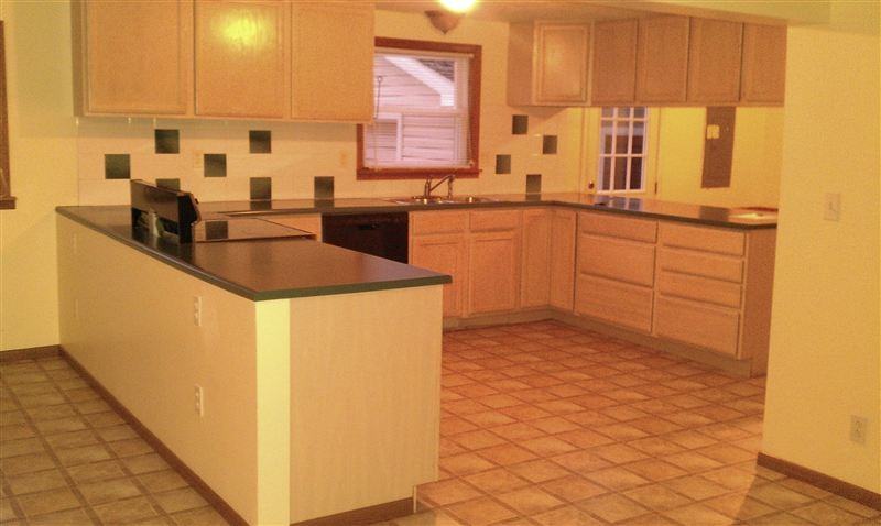 3042 180th Ave - Photo 3 of 10