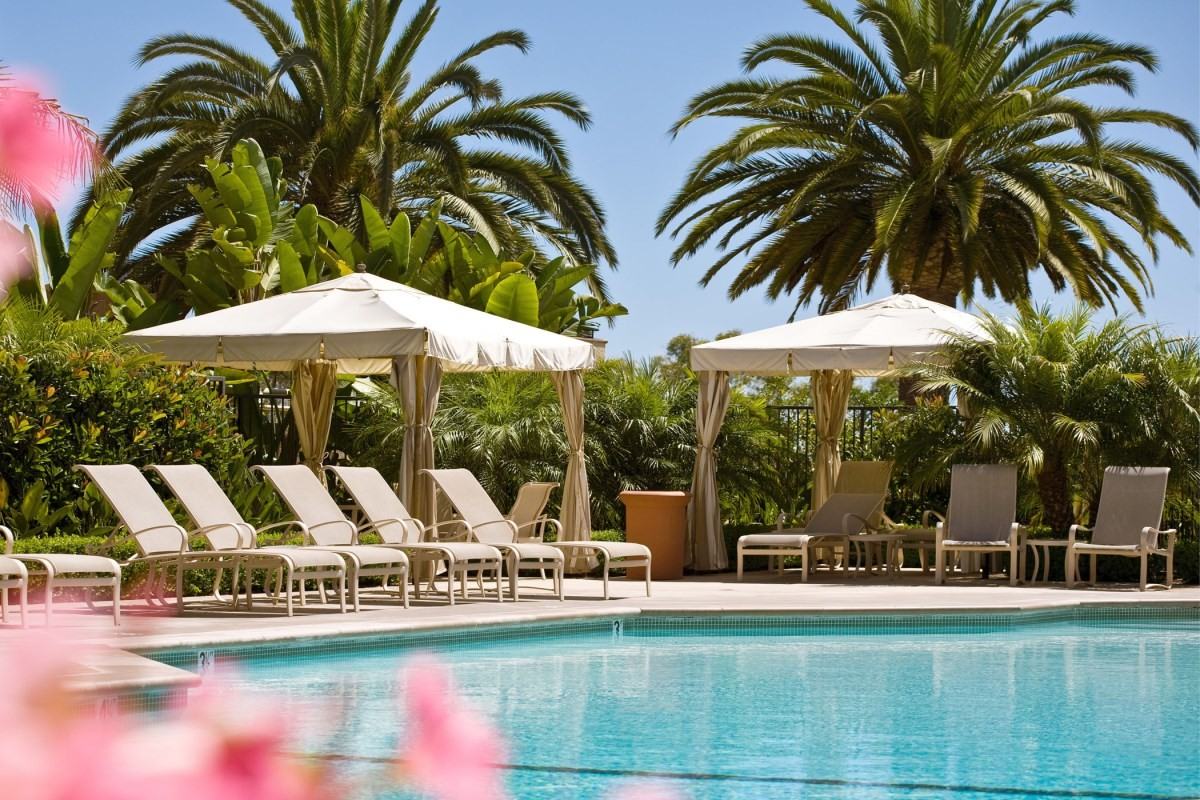 Promontory Point Villa Apartments - Photo 2 of 12