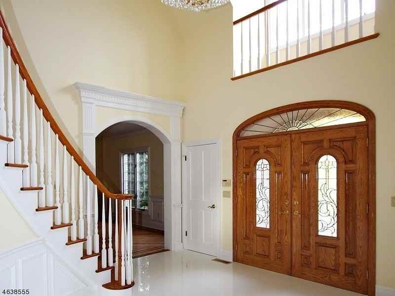 18 Nottingham Way - Photo 3 of 13