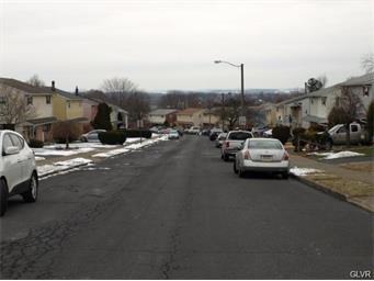 622 Poplar St - Photo 2 of 27