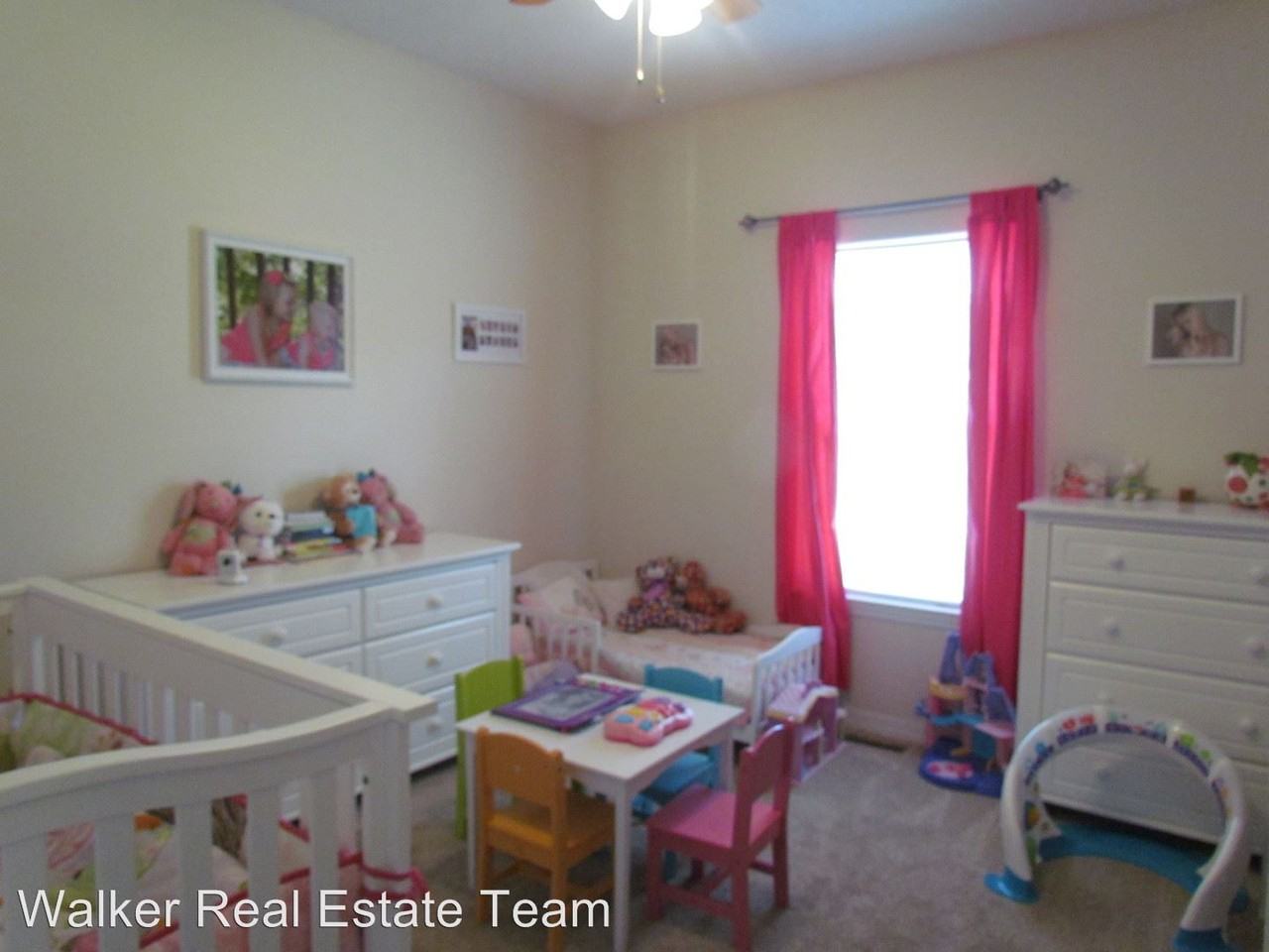 126 Birchtree Cir - Photo 2 of 45