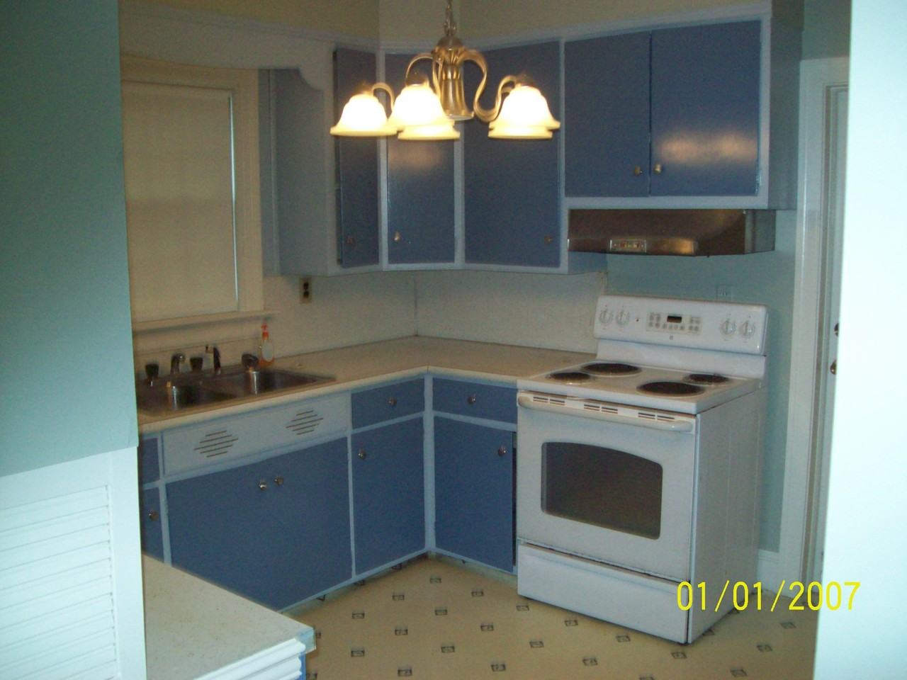 519 Jefferson St - Photo 3 of 7