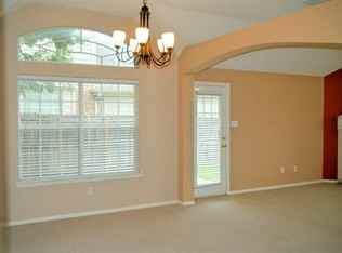 904 Westminister Ave - Photo 2 of 10