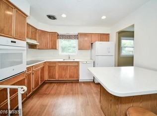 416 Dorchester Rd - Photo 2 of 10