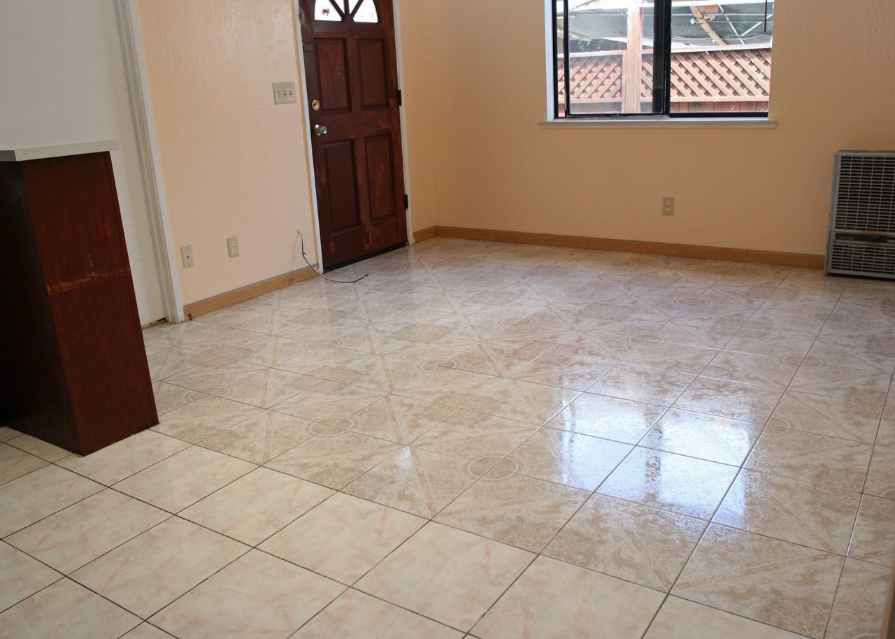 480 Laswell Ave - Photo 3 of 16