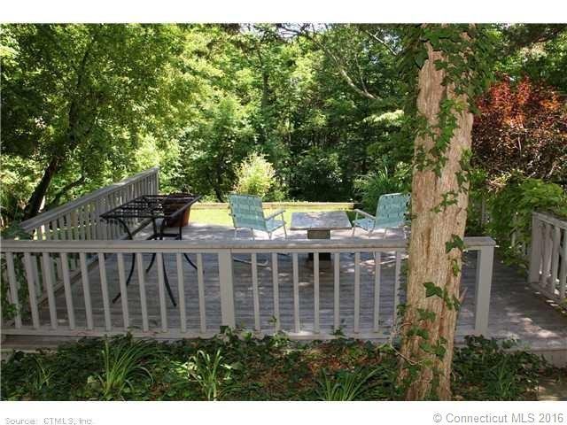 16 Ridgewood Terrace - Photo 2 of 26