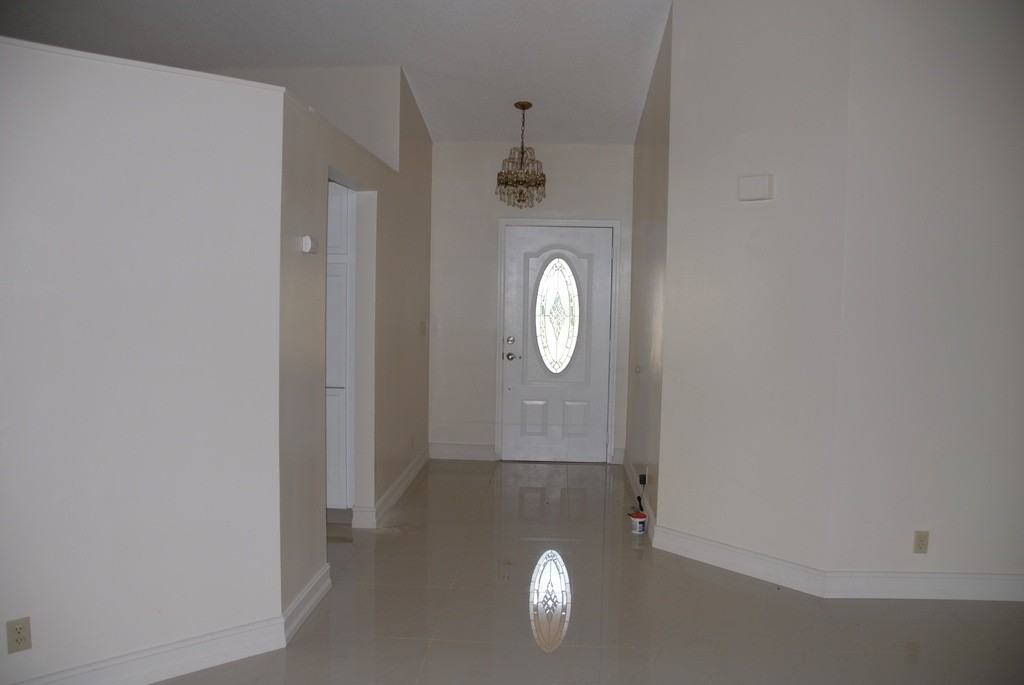 5137 Rosen Blvd - Photo 4 of 26