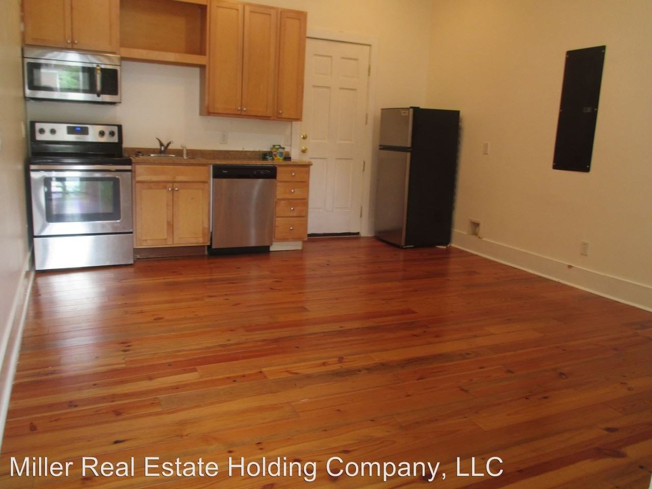 519 E Broad St - Photo 3 of 6