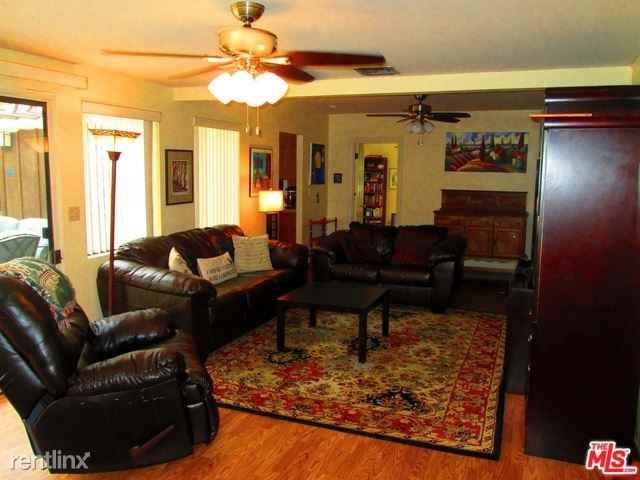 610 Woodward Blvd - Photo 2 of 3