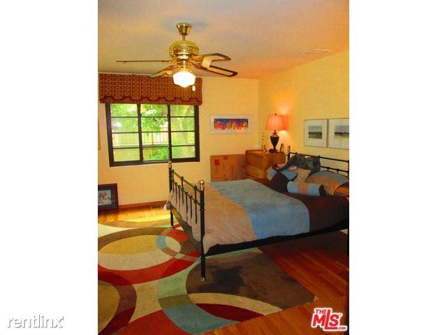 610 Woodward Blvd - Photo 3 of 3