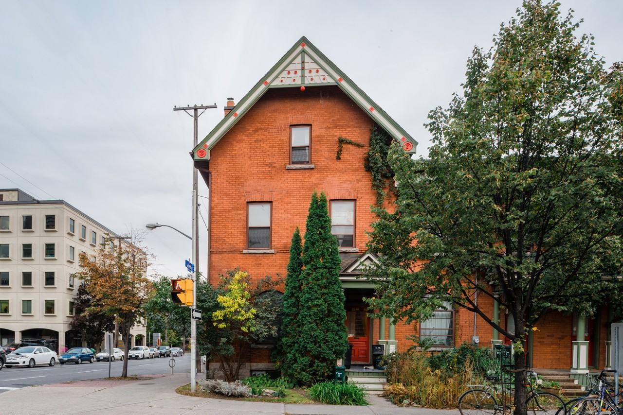 472 Gilmour Street, Ottawa, ON K2P 2A9 1 Bedroom Apartment for Rent
