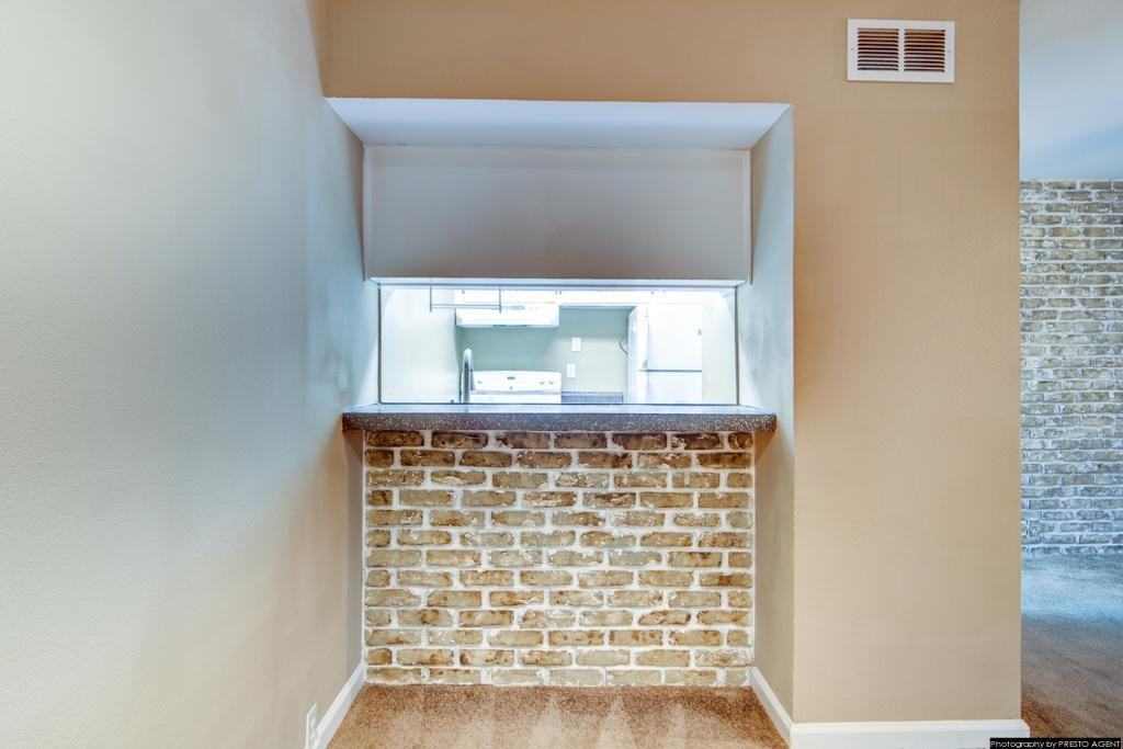 5333 Richmond Ave - Photo 3 of 11