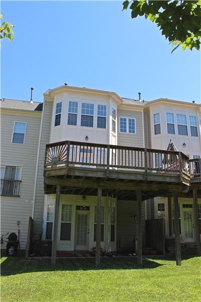 43799 Lees Mill Square - Photo 2 of 25