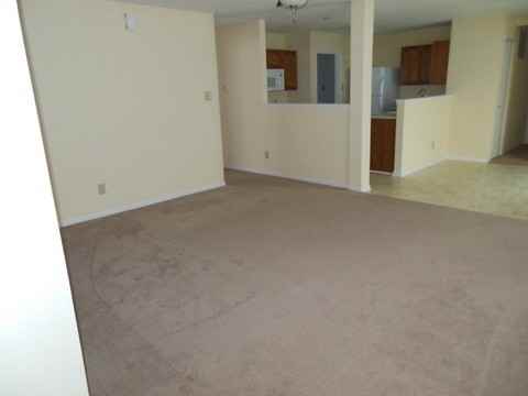 12980 E 131st St - Photo 2 of 5