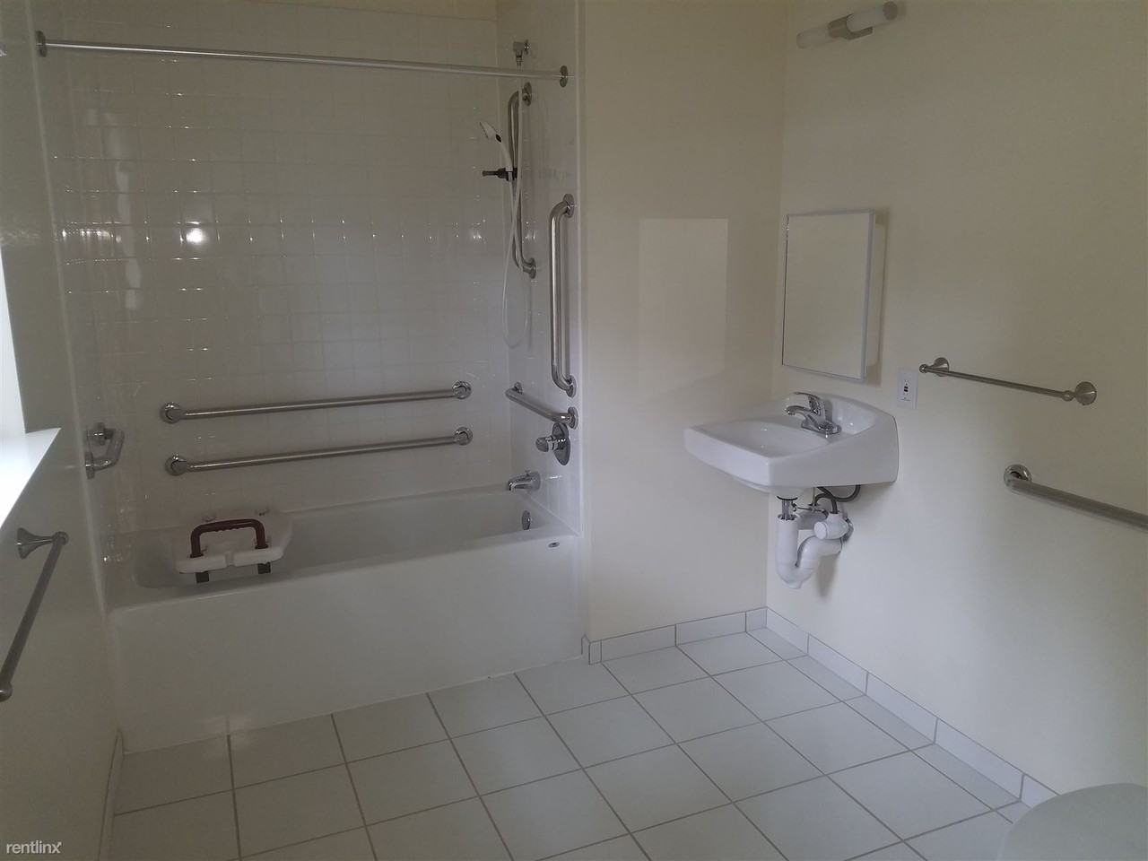 406 N Catherine St - Photo 2 of 10