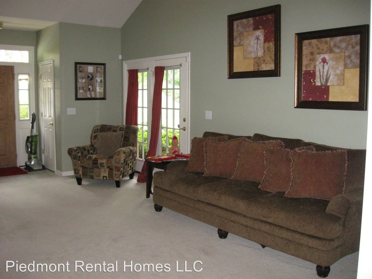 4303 Merlot Way - Photo 2 of 8