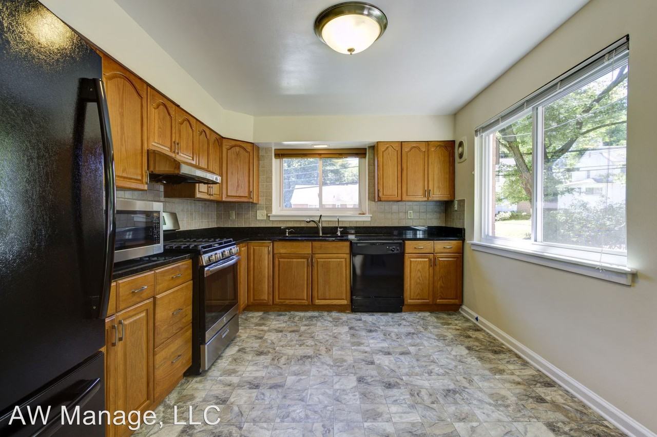 303 Mansfield Rd - Photo 2 of 58