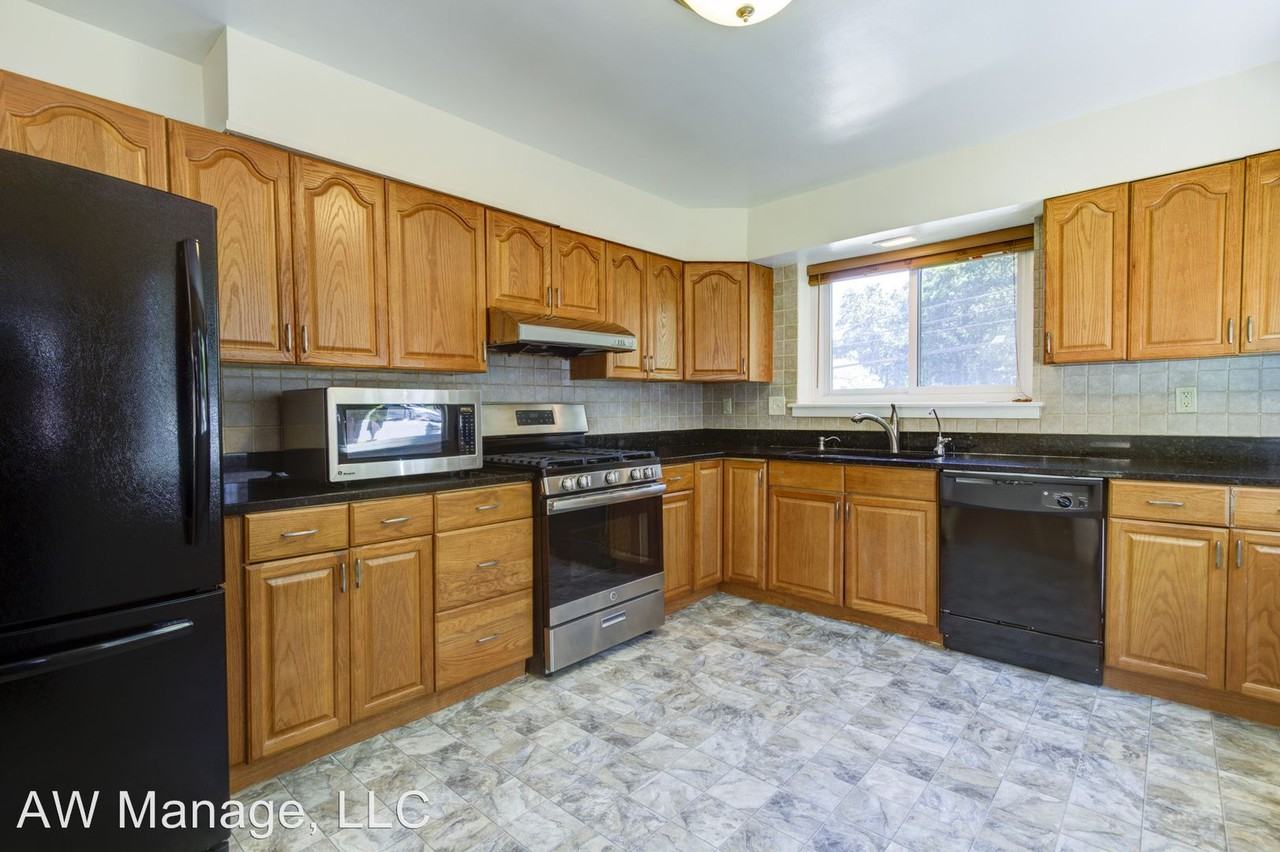 303 Mansfield Rd - Photo 3 of 58