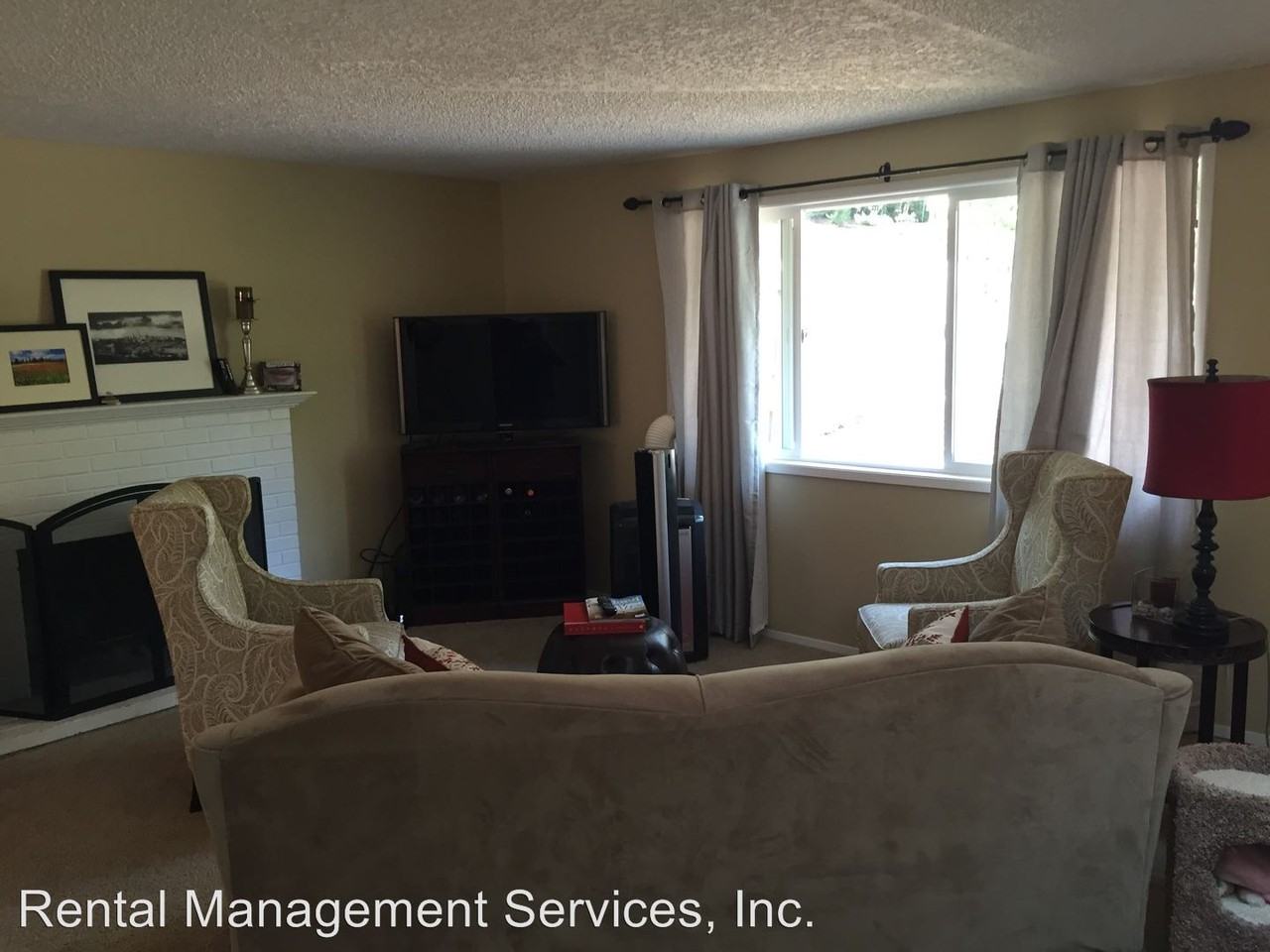 9508 SW 52nd Ave - Photo 3 of 20