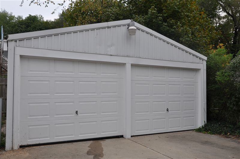 134 Hutchinson St - Photo 2 of 10