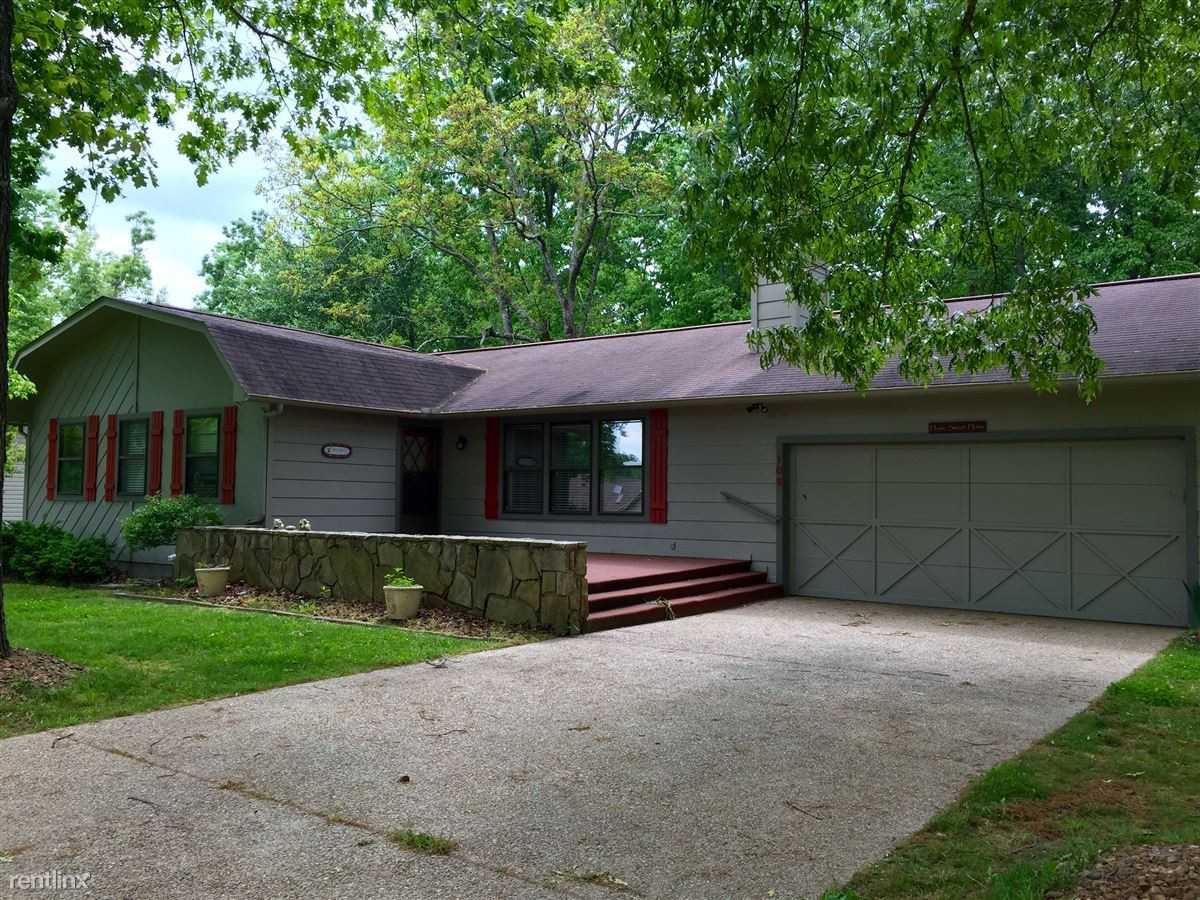 105 Canterbury Dr - Photo 2 of 52