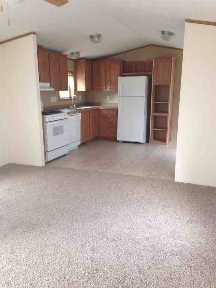 104 Tidd Cir - Photo 3 of 9