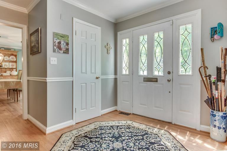 606 Woodsmans Way - Photo 2 of 30