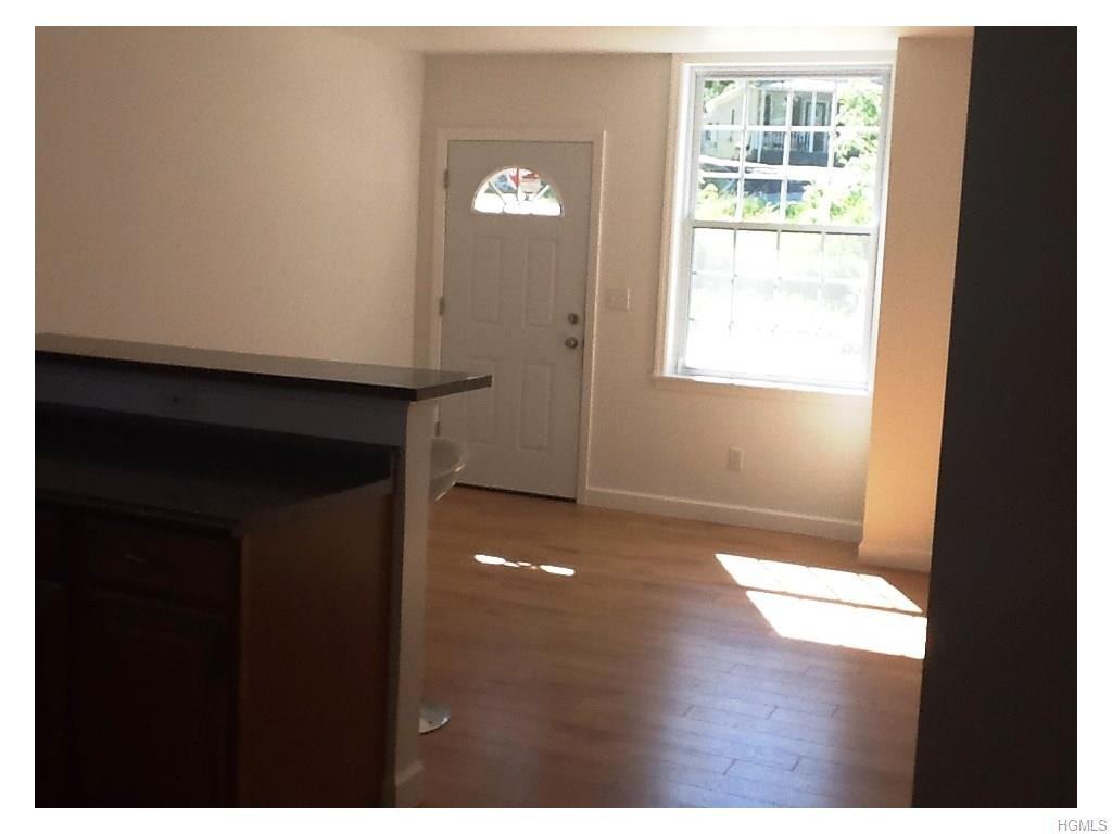 70 Potter Rd #B - Photo 2 of 5