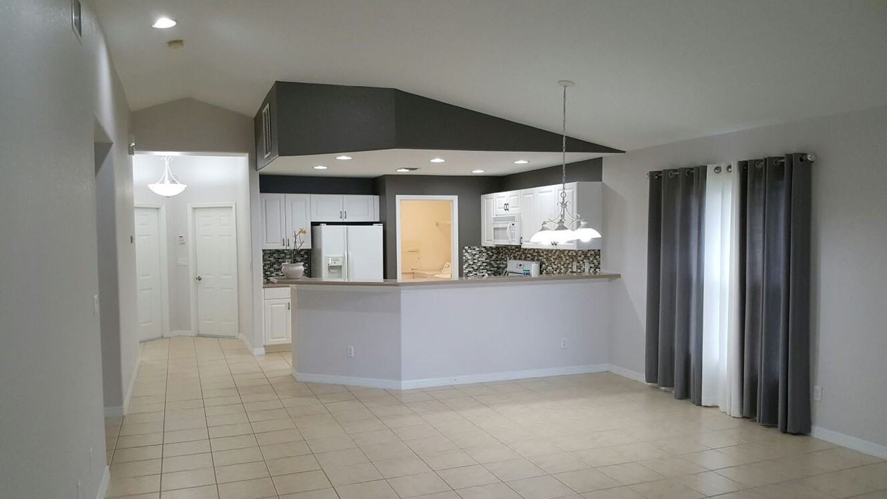 19639 Villa Rosa Loop - Photo 2 of 10
