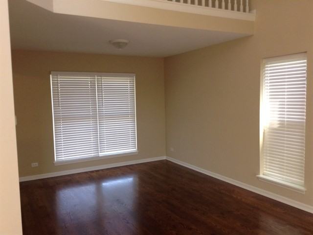 1642 Gleneagle Dr - Photo 3 of 10