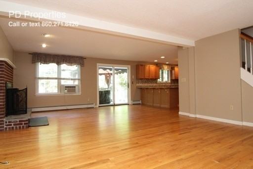 7 Michelle Ln #A - Photo 2 of 24