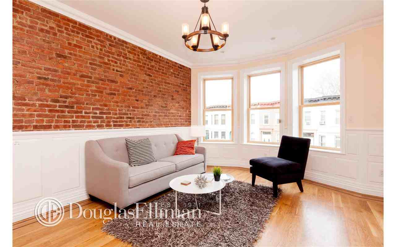 686 St Johns Pl #1 - Photo 3 of 9