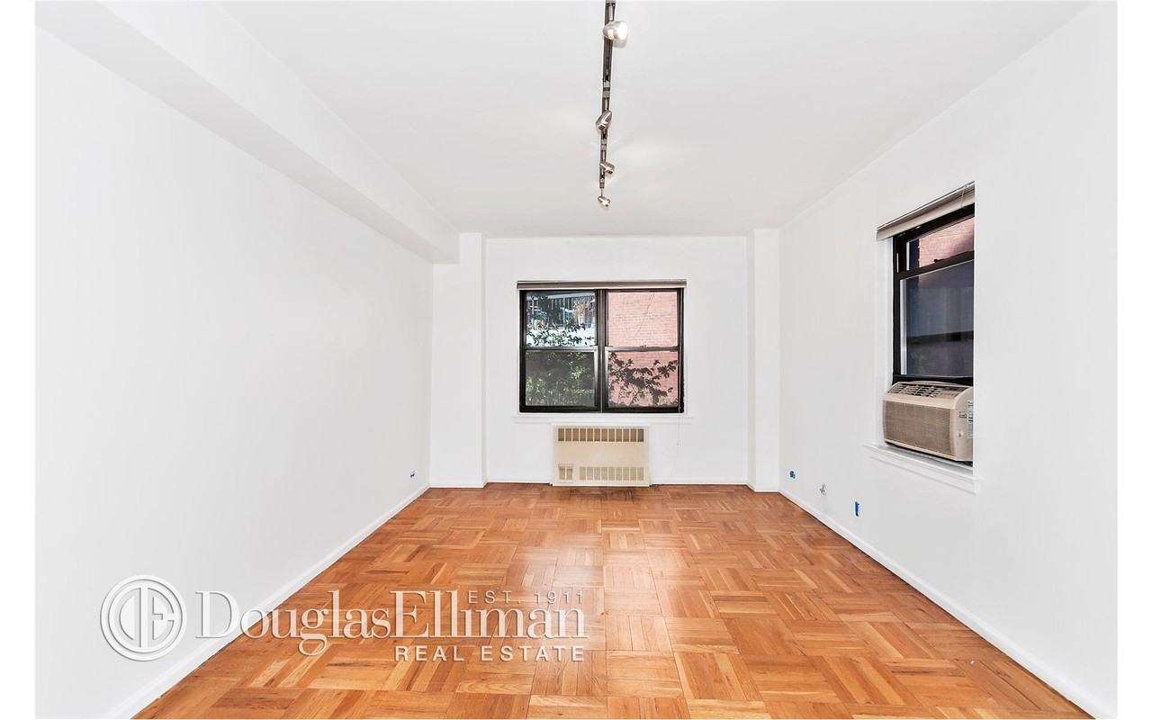 West Houston Street & Houston #33