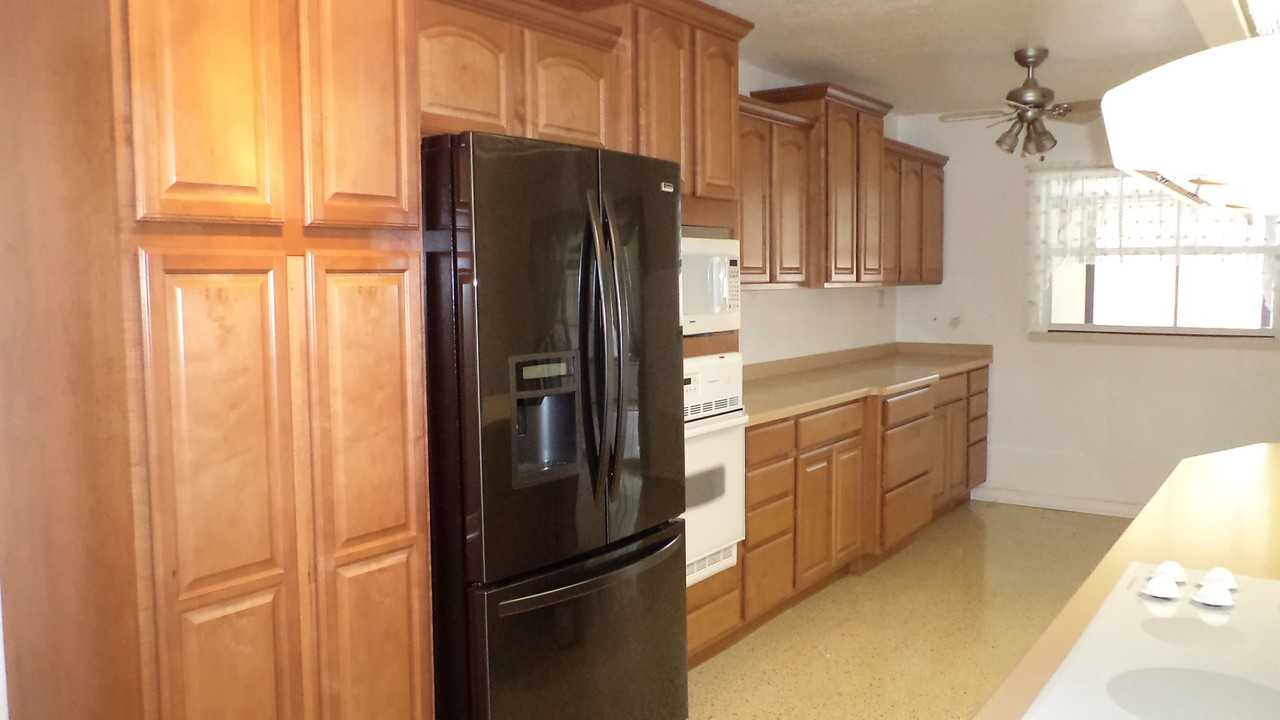 4719 W Oakellar Ave - Photo 3 of 13