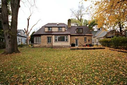 1929 17th St - Photo 2 of 23