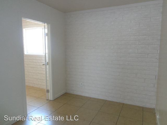 9411 N. 13th Ave. - Photo 3 of 5