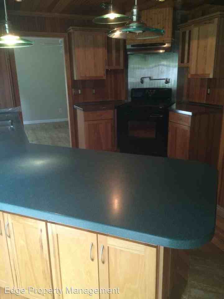 314 Deepwood Ln - Photo 3 of 9