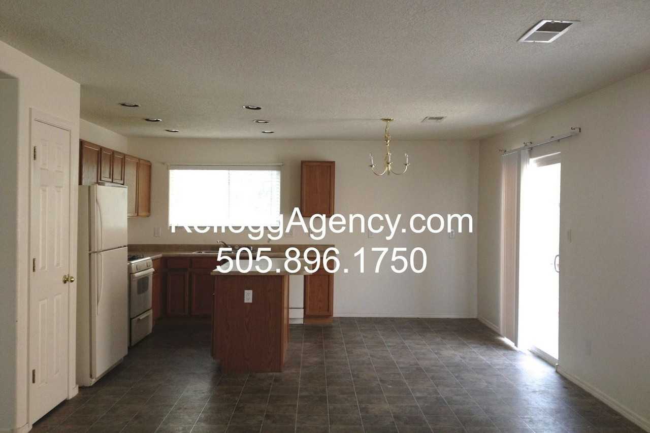 2173 Sagecrest Loop - Photo 2 of 15