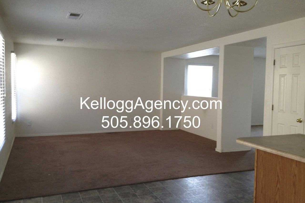 2173 Sagecrest Loop - Photo 3 of 15