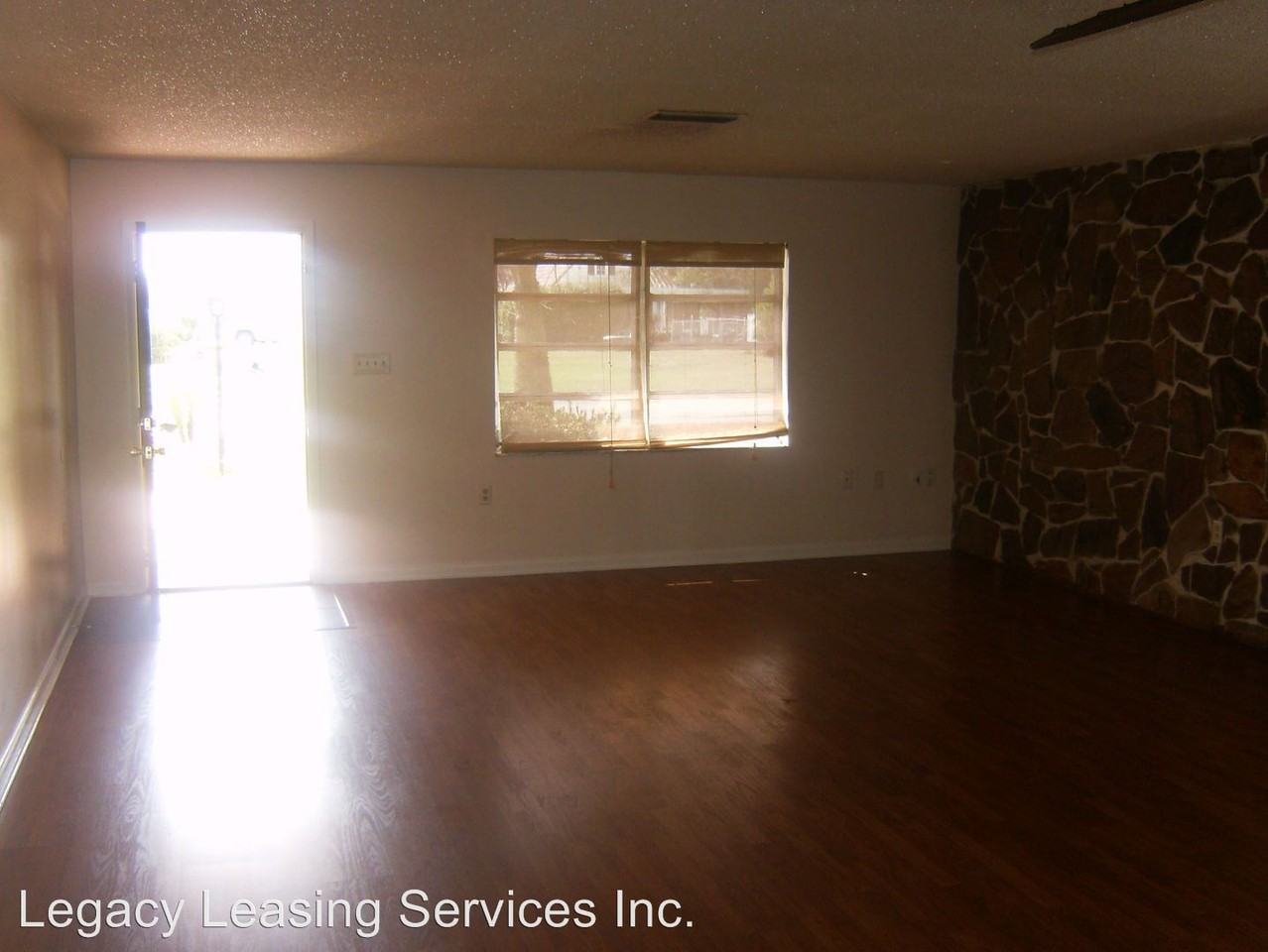 101 Aldo Dr - Photo 3 of 7