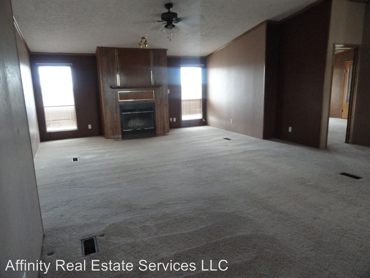 910 Roundup Rd - Photo 2 of 9