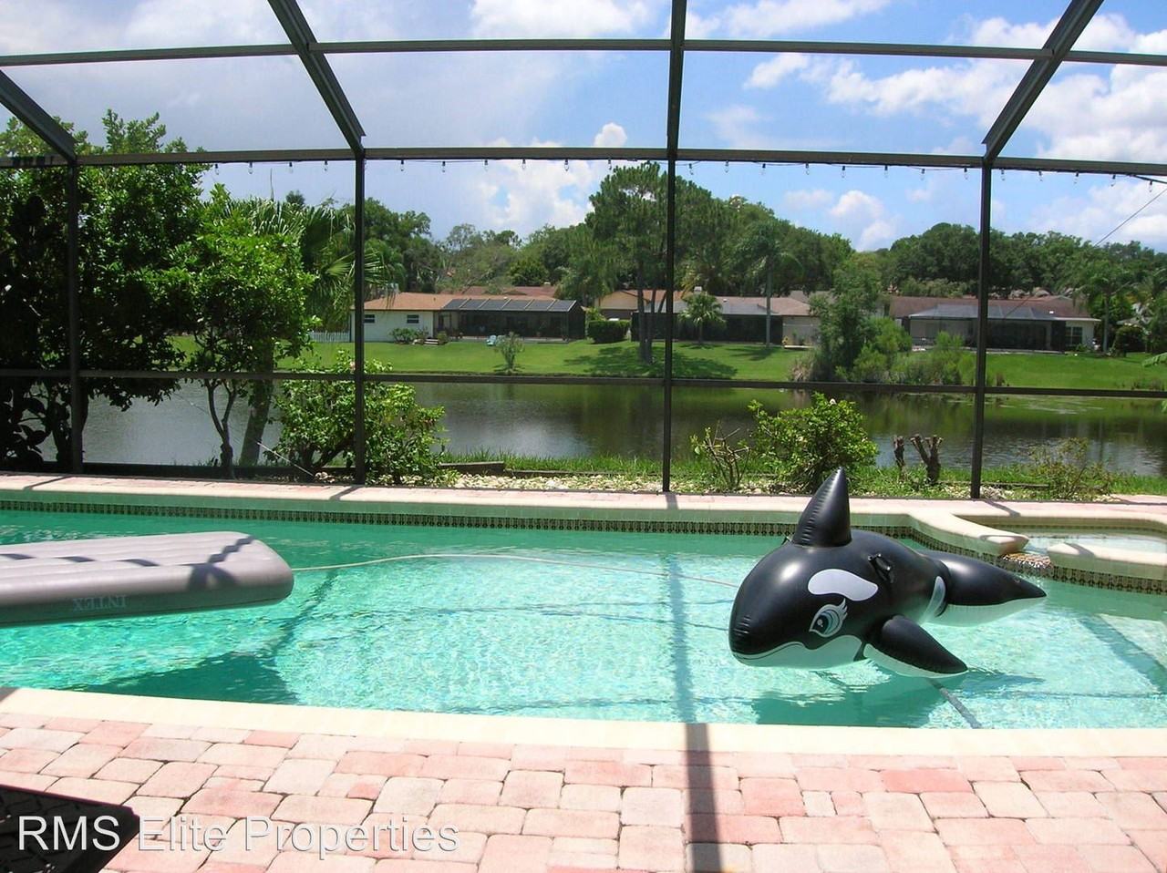 213 N Bay Hills Blvd - Photo 3 of 15