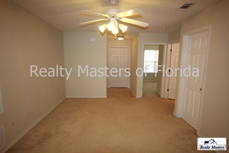 10605 Wilderness Ln - Photo 3 of 17