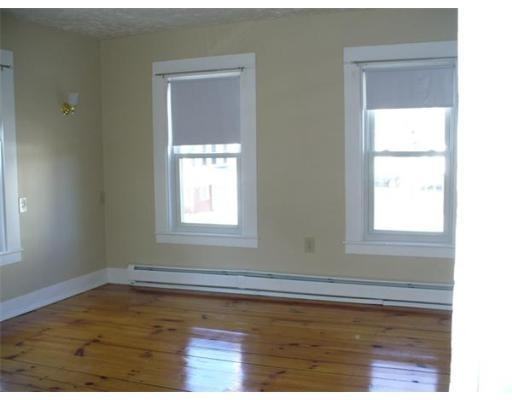 1 E Greenwood St #2 - Photo 3 of 4