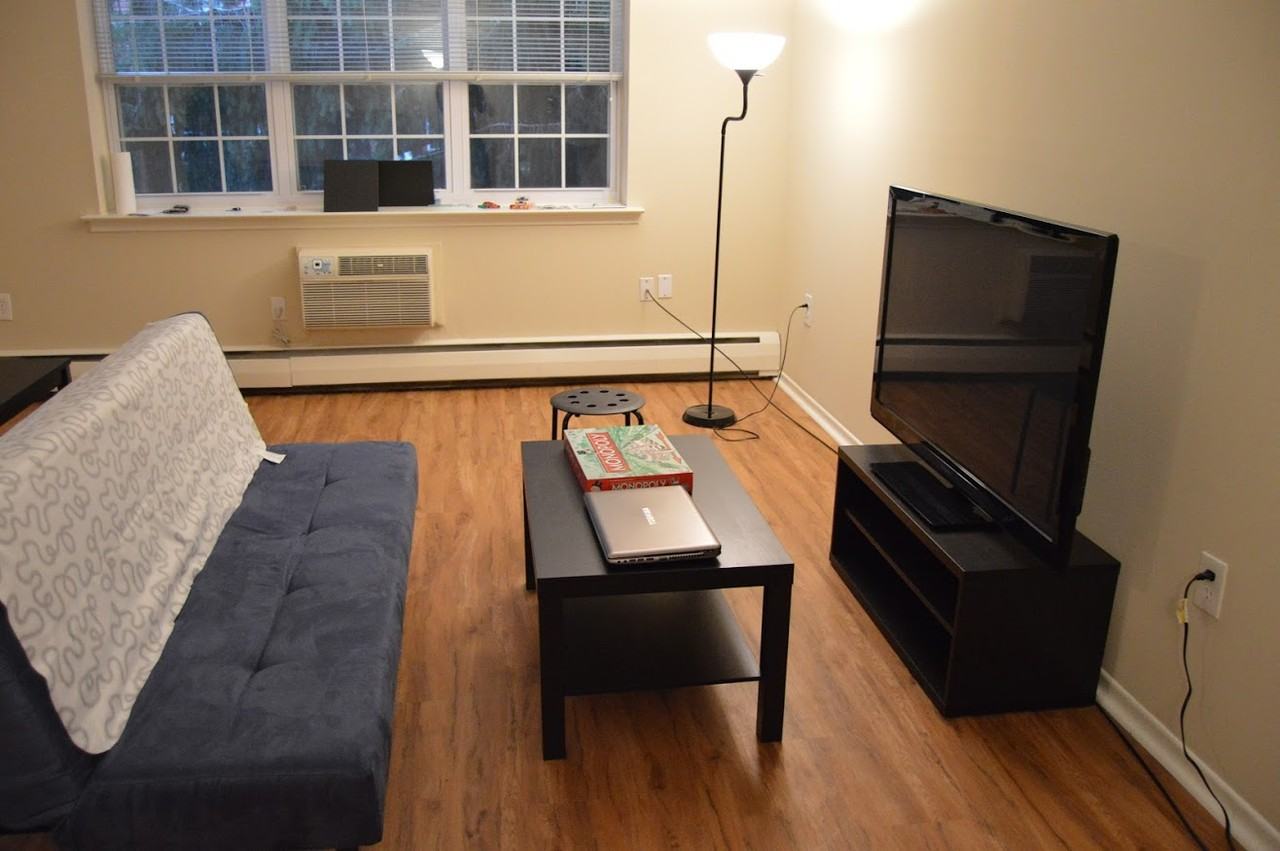 7800 Stenton Avenue - Photo 3 of 17