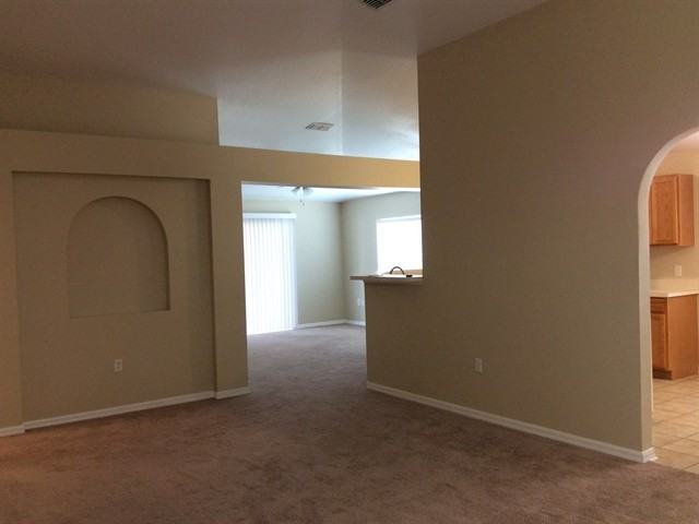 194 Velveteen Pl - Photo 2 of 10