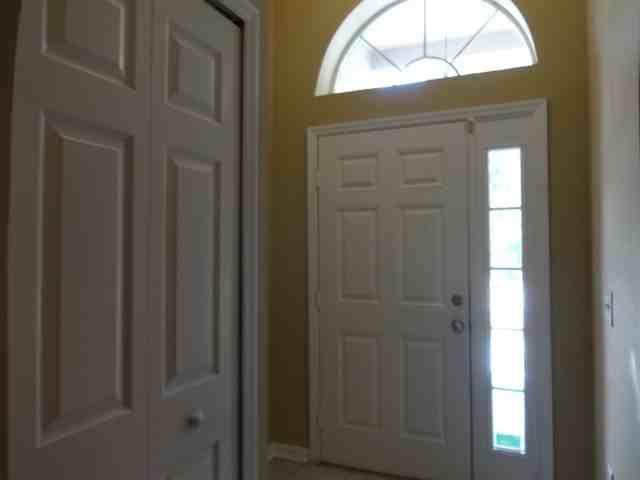 2912 Stonegate Ln - Photo 2 of 12