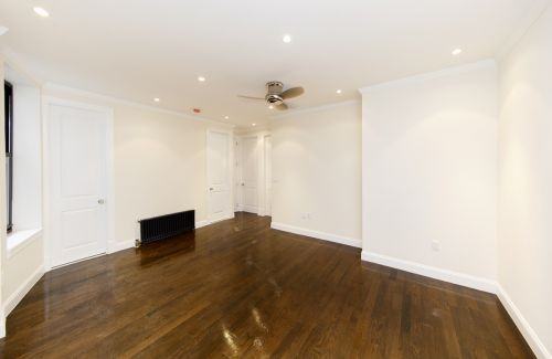 1031 Lorimer Street - Photo 2 of 18