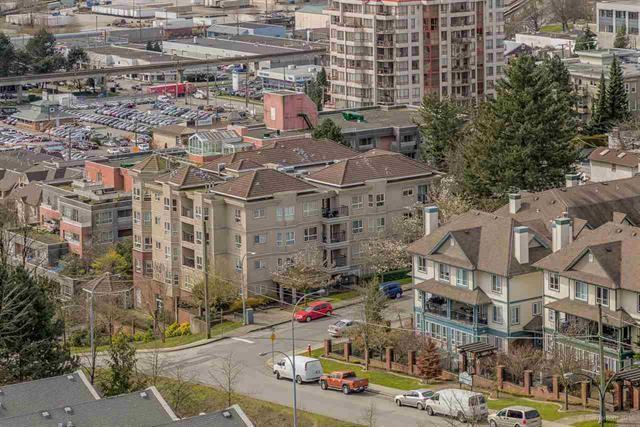 121 10th Ave - Photo 3 of 20